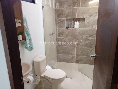 Casa de 3 alcobas en venta en San Antonio, Rionegro, 231 m² · foto 7 de 17