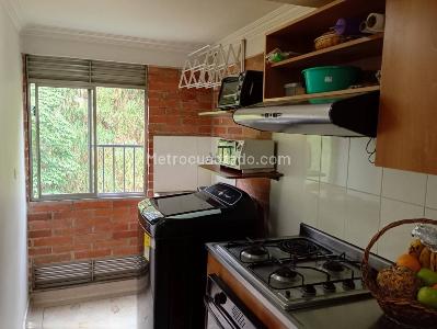 Apartamento en venta en La Almeria, Medellín · foto 4 de 20