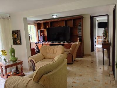 Apartamento en venta en La Almeria, Medellín · foto 7 de 20