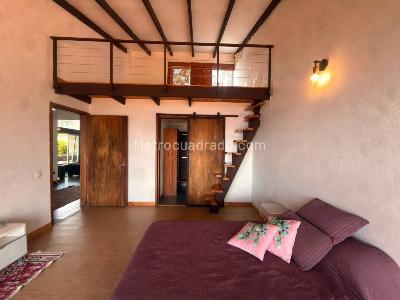 Casa de 5 alcobas en arriendo en Vereda Santa Catalina, Envigado · foto 4 de 20