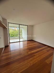 Apartamento de 2 alcobas en venta en Los Balsos, Medellín, 174 m² · foto 10 de 20