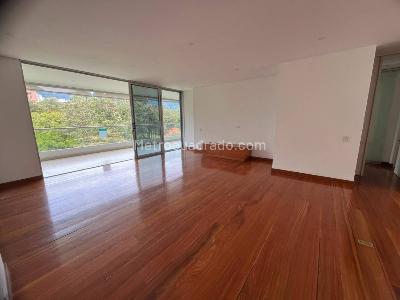 Apartamento de 2 alcobas en venta en Los Balsos, Medellín, 174 m² · foto 12 de 20