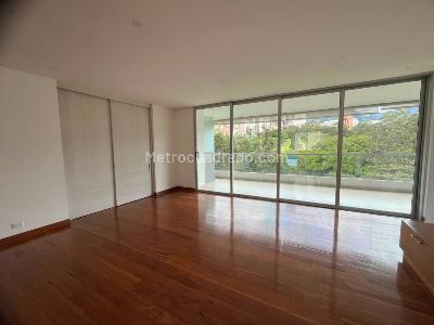 Apartamento de 2 alcobas en venta en Los Balsos, Medellín, 174 m² · foto 13 de 20