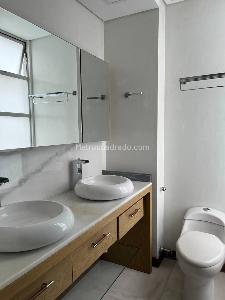 Apartamento de 2 alcobas en venta en Los Balsos, Medellín, 174 m² · foto 18 de 20