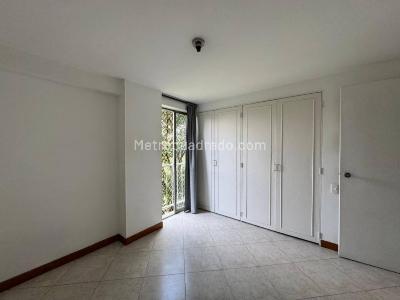Apartamento de 2 alcobas en arriendo en La Aguacatala, Medellín, 61 m² · foto 11 de 20