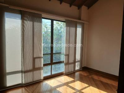 Casa de 3 alcobas en arriendo en Los Balsos, Medellín, 217 m² · foto 12 de 20