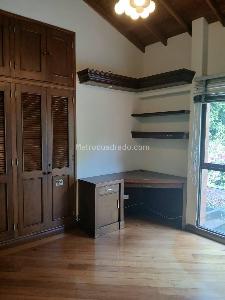 Casa de 3 alcobas en arriendo en Los Balsos, Medellín, 217 m² · foto 17 de 20