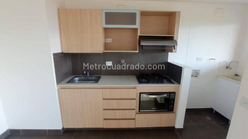 Spacious 2BR Apartment in Loma del Esmeraldal