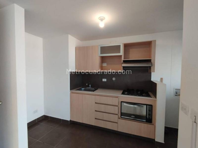 Piso – Envigado, Uribe Angel, Valle de Aburrá - Vista 3