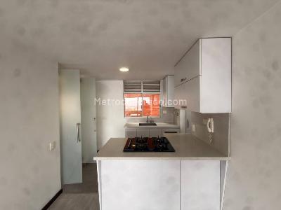 Apartamento en venta en Las Palmas, Medellín · foto 5 de 16