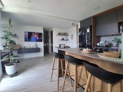 Apartamento de 2 alcobas en venta en Centro, Rionegro, 59 m² · foto 8 de 20