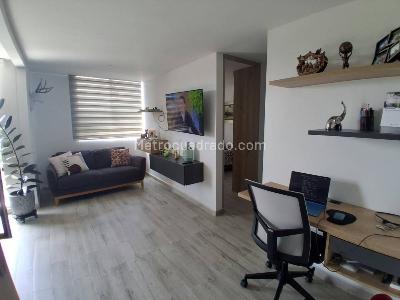 Apartamento de 2 alcobas en venta en Centro, Rionegro, 59 m² · foto 12 de 20