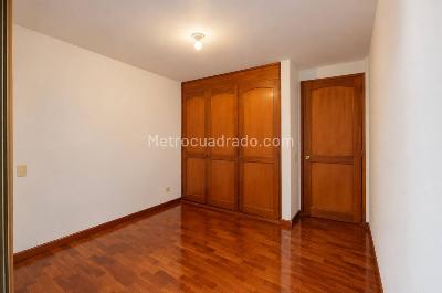 Apartamento en venta en El Poblado, Medellín · foto 8 de 12