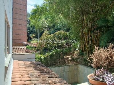 Apartamento en venta en El Poblado, Medellín · foto 11 de 12