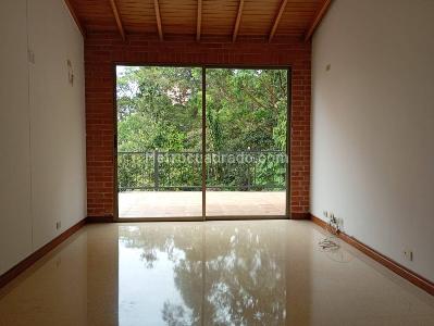 Casa de 5 alcobas en venta en El Poblado, Medellín, 980 m² · foto 19 de 20