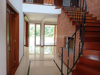 Casa de 5 alcobas en venta en El Poblado, Medellín, 980 m² · foto 5 de 20
