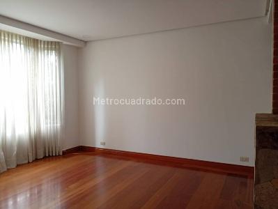 Casa de 5 alcobas en venta en El Poblado, Medellín, 980 m² · foto 9 de 20