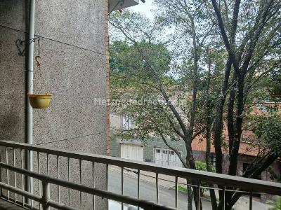 Casa de 5 alcobas en venta en Prado, Medellín, 367 m² · foto 2 de 20