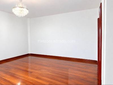 Casa de 5 alcobas en venta en Prado, Medellín, 367 m² · foto 3 de 20