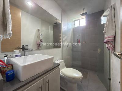 Apartamento de 2 alcobas en venta en Loma Del Esmeraldal, Envigado · foto 12 de 18