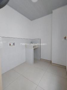 Apartaestudio en venta en Boyaca Real, Bogotá, 37 m² · foto 7 de 14