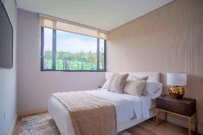 Apartamento de 3 alcobas en venta en Ub. Cordoba Niza, Bogotá, 139 m² · foto 2 de 6