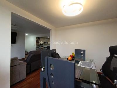 Apartamento en venta en Ciudad Salitre, Bogotá · foto 10 de 20
