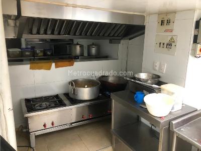 Casa de 3 alcobas en venta en Santa Barbara, Bogotá, 336 m² · foto 11 de 16