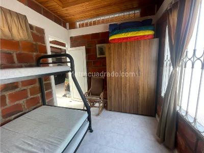 Casa de 3 alcobas en venta en Brisas De Girardot, Girardot, 72 m² · foto 18 de 20