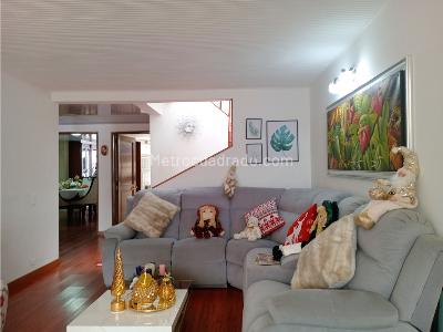 Casa de 4 alcobas en venta en La Floresta, Bogotá, 170 m² · foto 17 de 20