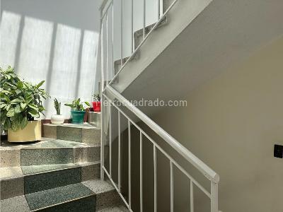 Casa de 5 alcobas en venta en San Jorge Central, Bogotá, 247 m² · foto 14 de 20