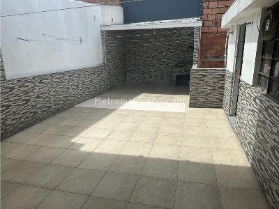 Casa de 5 alcobas en venta en San Jorge Central, Bogotá, 247 m² · foto 19 de 20