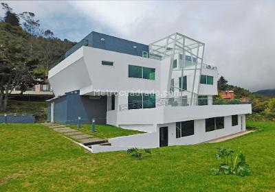 Casa de 4 alcobas en venta en La Calera, La Calera, 500 m² · foto 2 de 20