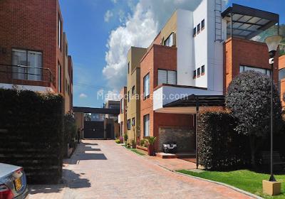 Casa de 3 alcobas en venta en Chia, Chía, 420 m² · foto 2 de 20