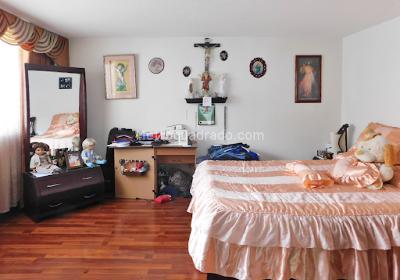 Casa de 5 alcobas en venta en La Serafina, Bogotá, 234 m² · foto 15 de 20