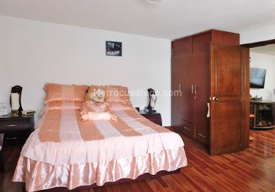 Casa de 5 alcobas en venta en La Serafina, Bogotá, 234 m² · foto 16 de 20