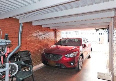 Casa de 5 alcobas en venta en Polo Club, Bogotá, 233 m² · foto 5 de 20