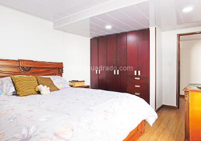 Casa de 5 alcobas en venta en Polo Club, Bogotá, 233 m² · foto 17 de 20