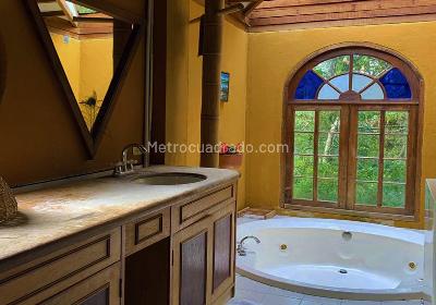 Casa de 4 alcobas en venta en La Calera, La Calera, 320 m² · foto 4 de 20