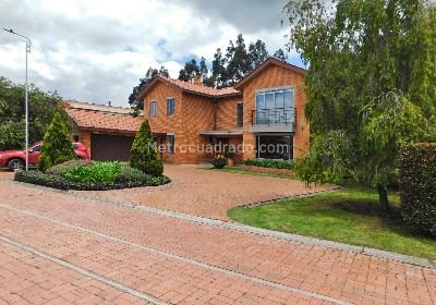 Casa de 4 alcobas en venta en Chia, Chía, 542 m² · foto 2 de 20