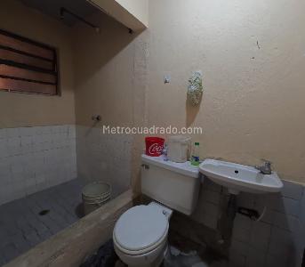 Casa de 5 alcobas en venta en Las Ferias, Bogotá, 276 m² · foto 5 de 20
