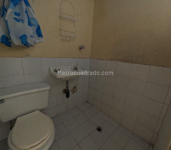 Casa de 5 alcobas en venta en Las Ferias, Bogotá, 276 m² · foto 7 de 20