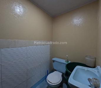 Casa de 5 alcobas en venta en Las Ferias, Bogotá, 276 m² · foto 11 de 20