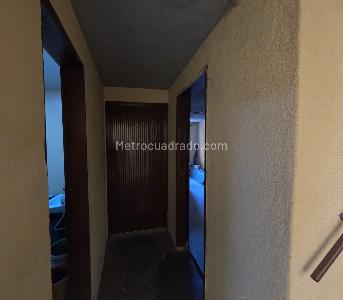 Casa de 5 alcobas en venta en Las Ferias, Bogotá, 276 m² · foto 12 de 20