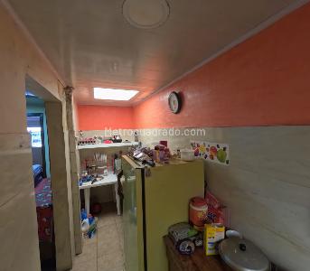 Casa de 5 alcobas en venta en Las Ferias, Bogotá, 276 m² · foto 14 de 20