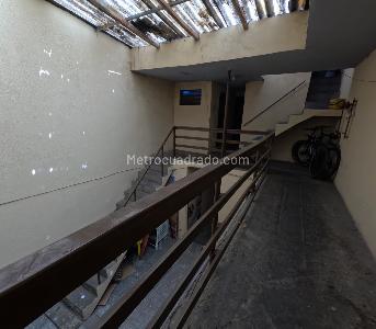Casa de 5 alcobas en venta en Las Ferias, Bogotá, 276 m² · foto 19 de 20