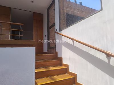 Apartamento de 5 alcobas en arriendo en Santa Barbara Central, Bogotá, 340 m² · foto 15 de 20