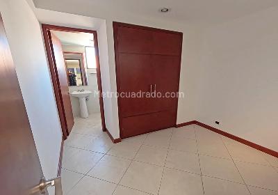Apartamento en venta en Santa Barbara, Bogotá · foto 8 de 20