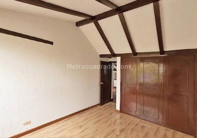 Casa de 4 alcobas en venta en Puente Largo, Bogotá, 269 m² · foto 12 de 20