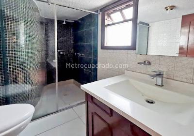 Casa de 4 alcobas en venta en Puente Largo, Bogotá, 269 m² · foto 18 de 20